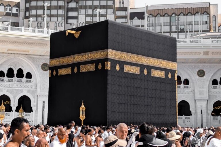 Islamic Rules of Hajj and Umrah