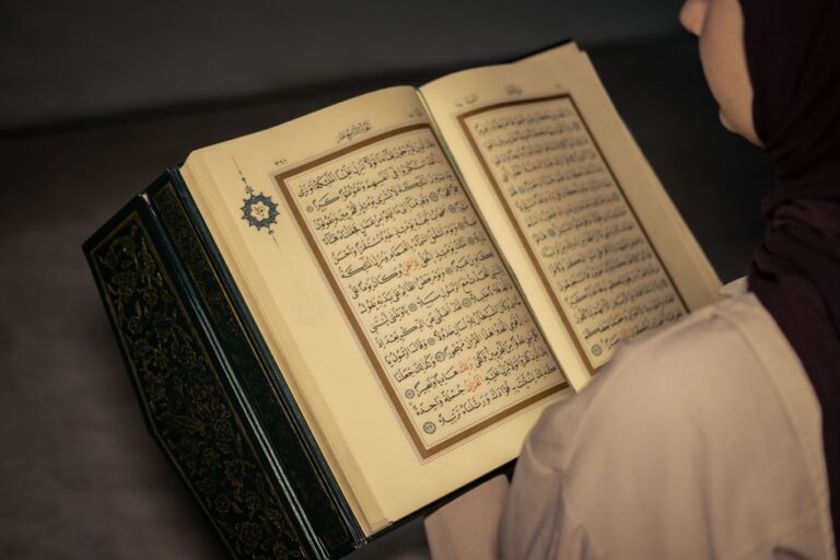 The Importance of Seeking Beneficial Knowledge
