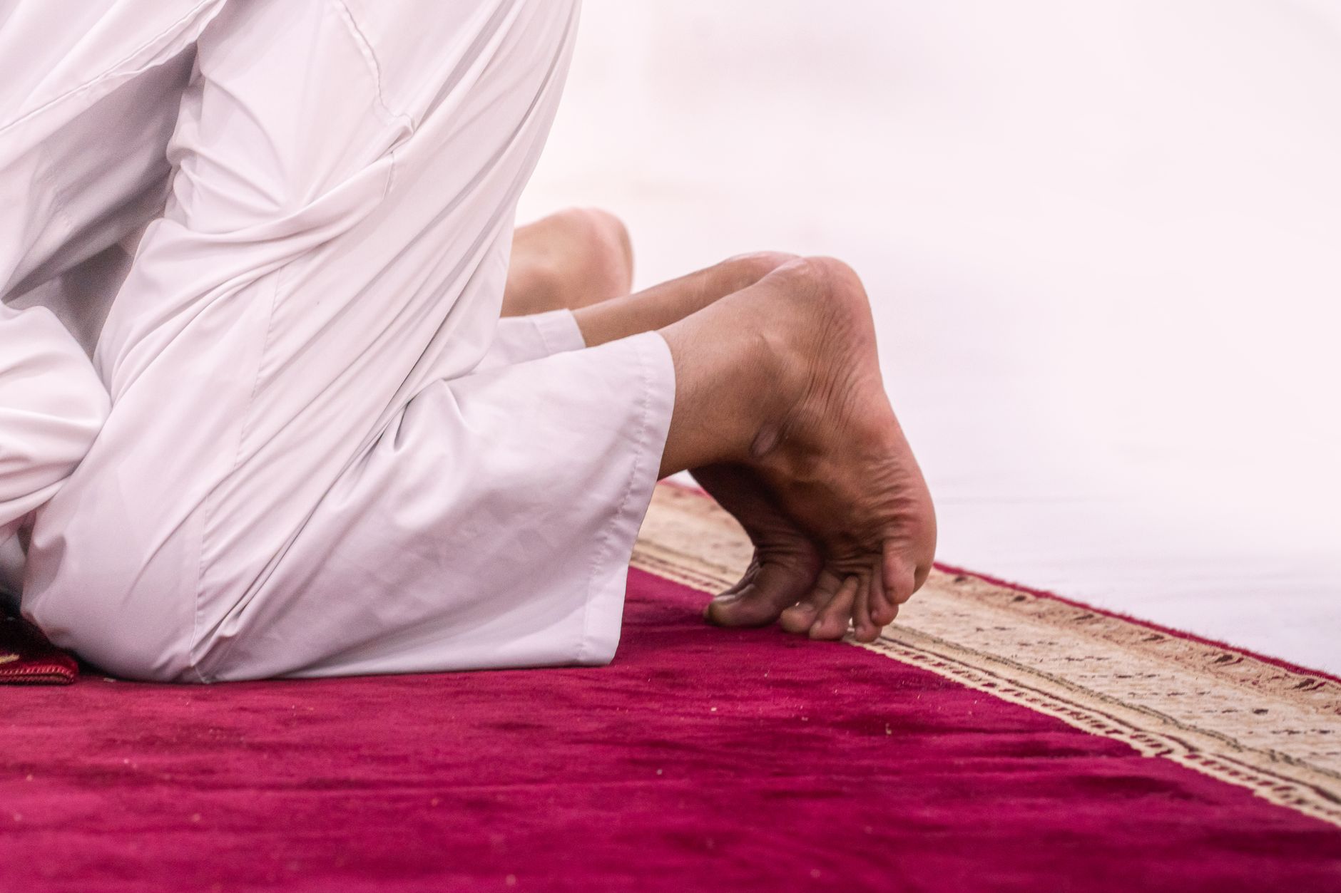 A simple meal of water and dates for the six fasts of Shawwal after sunset.