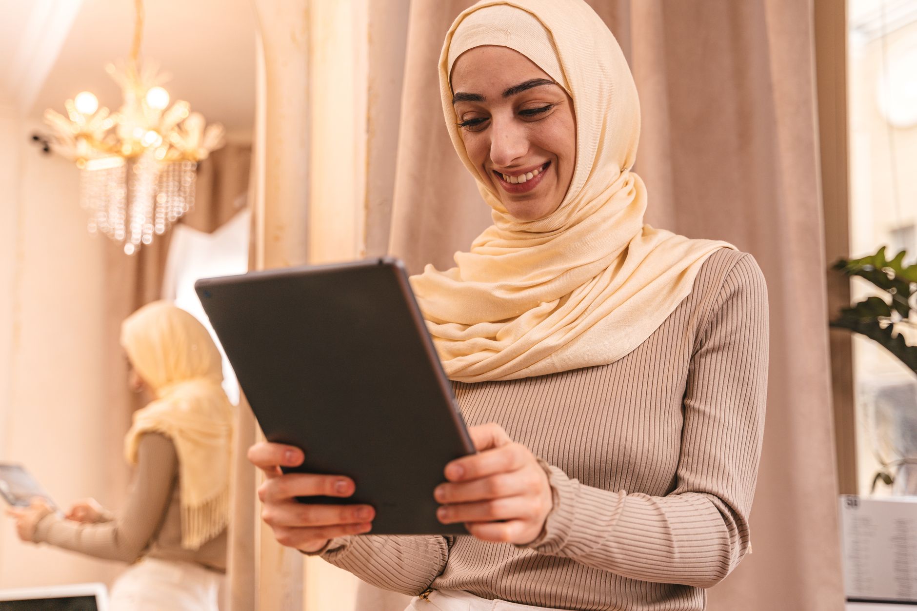 A Muslim family spending quality time together, representing the balance of social media in Islam.