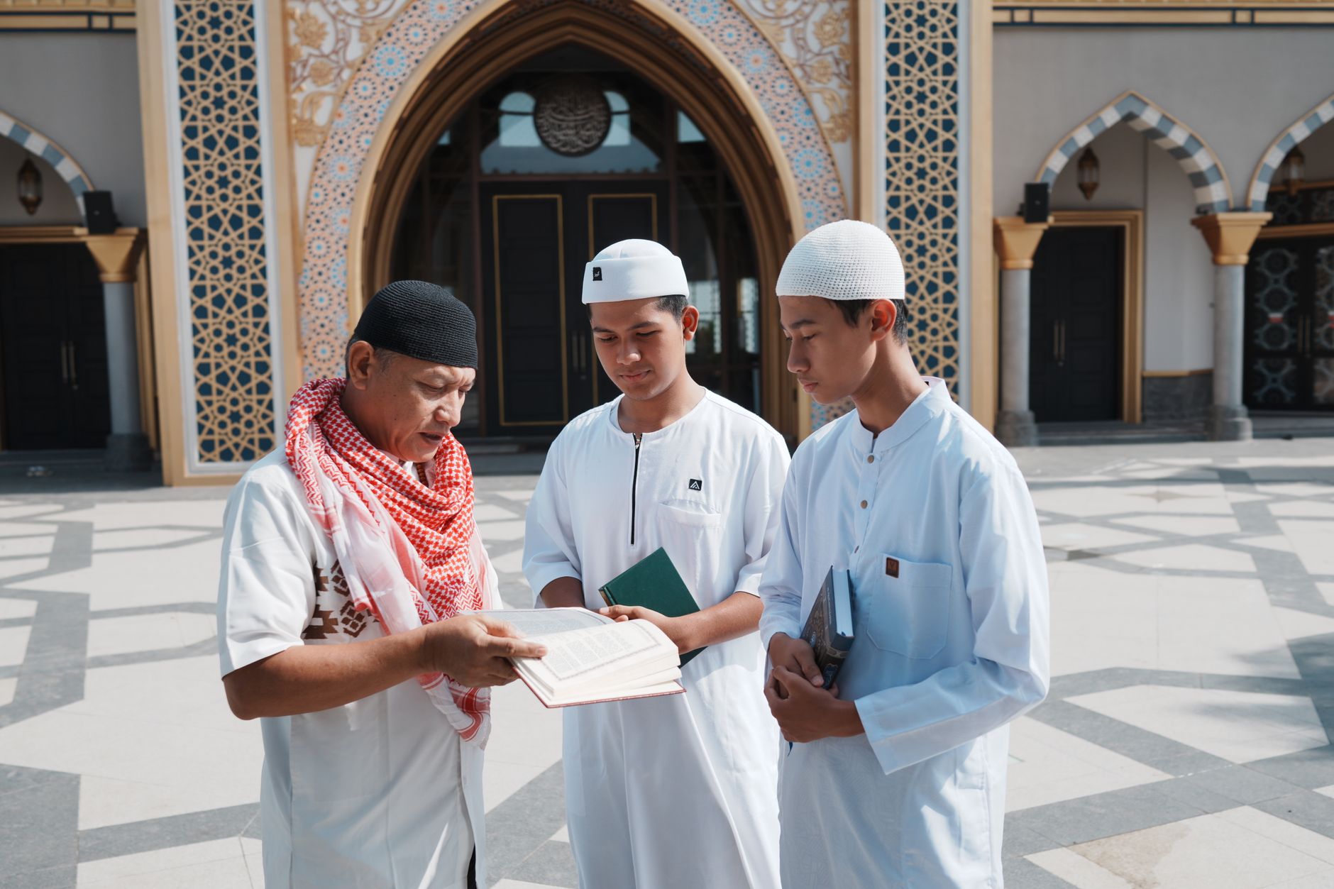 An ancient library setting representing the scholarly legacy of Abdullah ibn Abbas.